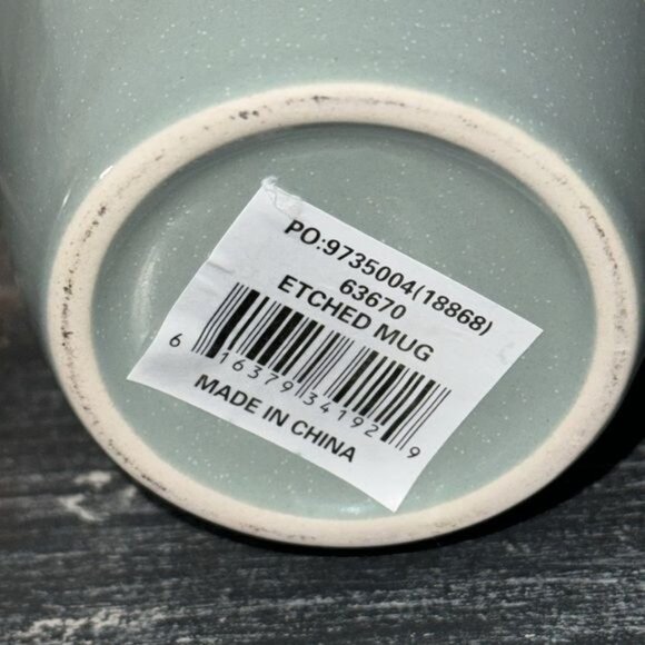 Hawaii Etched Mug With Pineapple Design 16oz - Picture 4 of 6